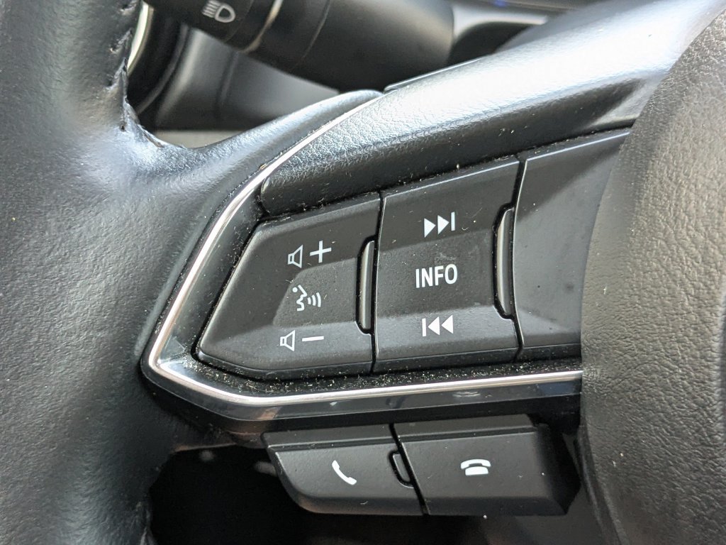 Used 2020 Toyota Yaris XLE FWD image 24