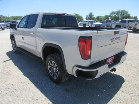 New 2026 GMC Sierra 1500 AT4 w/ AT4 Premium Package AWD/4WD image 9