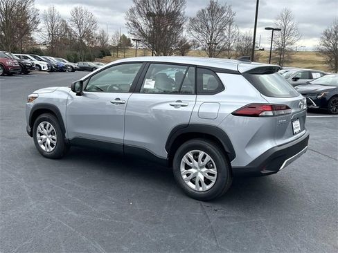New 2026 Toyota Corolla Cross L image 6