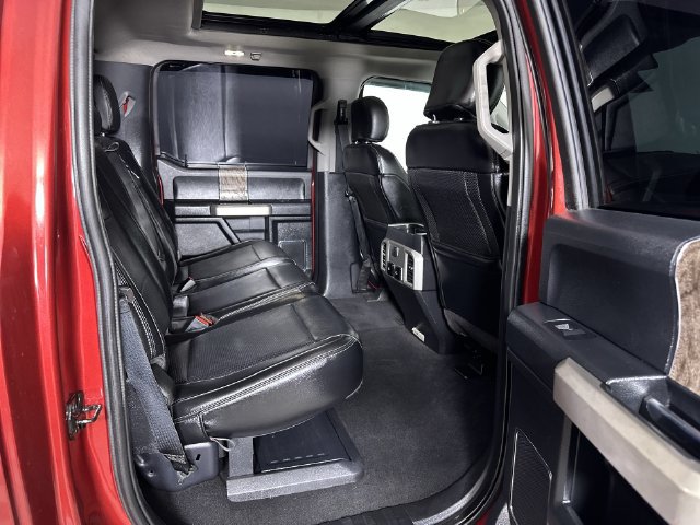Used 2019 Ford F350 Lariat w/ Lariat Ultimate Package AWD/4WD image 28