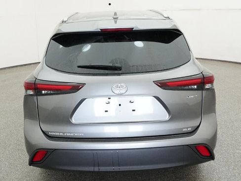 New 2026 Toyota Highlander XLE AWD/4WD image 7