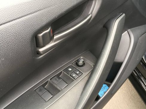 Used 2024 Toyota Corolla LE FWD image 18