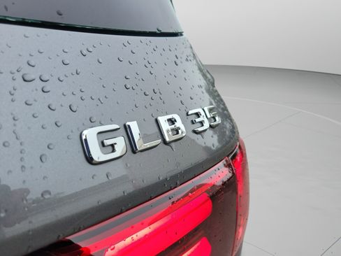 Used 2026 Mercedes-Benz GLB 35 AMG 4MATIC image 31