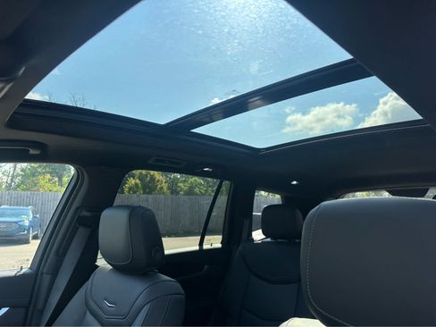 Used 2024 Cadillac XT6 Premium Luxury w/ LPO, Floor Liner Package AWD/4WD image 11