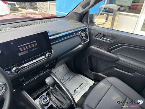 Used 2025 GMC Canyon Elevation w/ Convenience Package AWD/4WD image 17