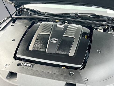 Used 2022 Lexus LS 500 w/ Interior Upgrade Package RWD image 14