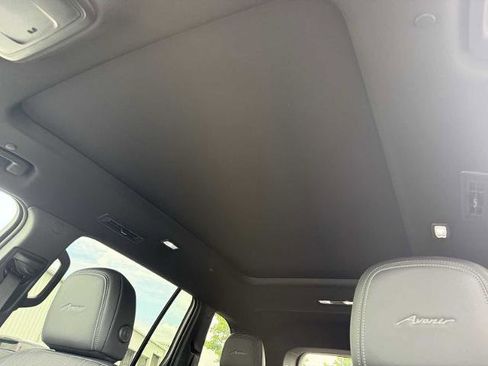 New 2026 Buick Enclave Avenir image 23