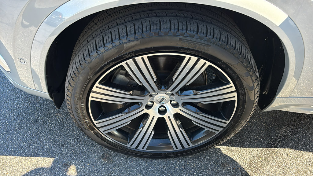 Certified 2025 Volvo XC90 T8 Plus w/ Protection Package AWD/4WD image 31