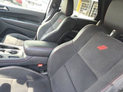 Used 2025 Dodge Durango GT AWD/4WD image 13