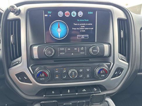 Used 2018 GMC Sierra 1500 SLT w/ SLT Premium Package AWD/4WD image 23