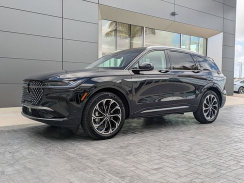 Certified 2024 Lincoln Nautilus Reserve AWD/4WD image 2