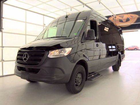 Used 2019 Mercedes-Benz Sprinter 170 w/ Driver Convenience Package image 1