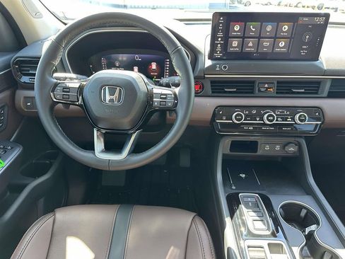New 2026 Honda Pilot Touring image 11