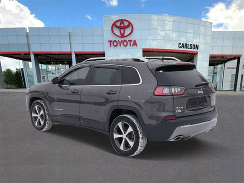 Used 2019 Jeep Cherokee Limited image 6