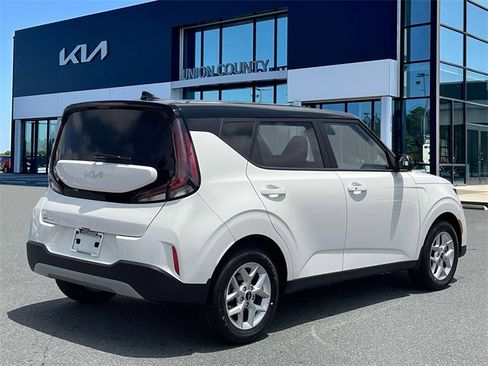 New 2025 Kia Soul S image 14