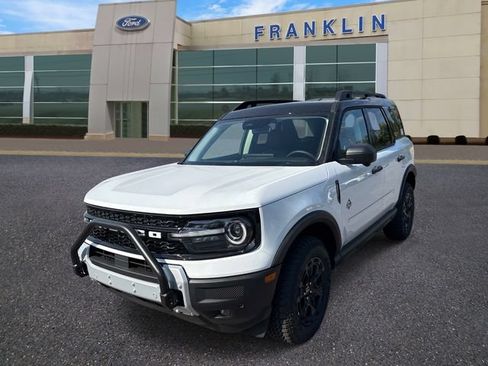 New 2025 Ford Bronco Sport Outer Banks w/ Sasquatch Outer Banks Package AWD/4WD image 3