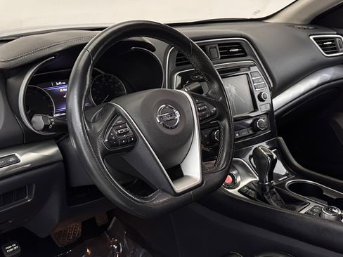 Used 2020 Nissan Maxima 3.5 SV w/ Floor Mat Group FWD image 8