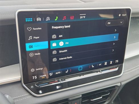 New 2026 Volkswagen Tiguan SE image 7