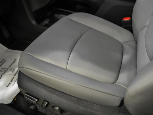 New 2026 Toyota Sienna XLE FWD image 35