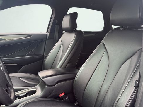 Used 2018 Lincoln MKC Premiere image 9