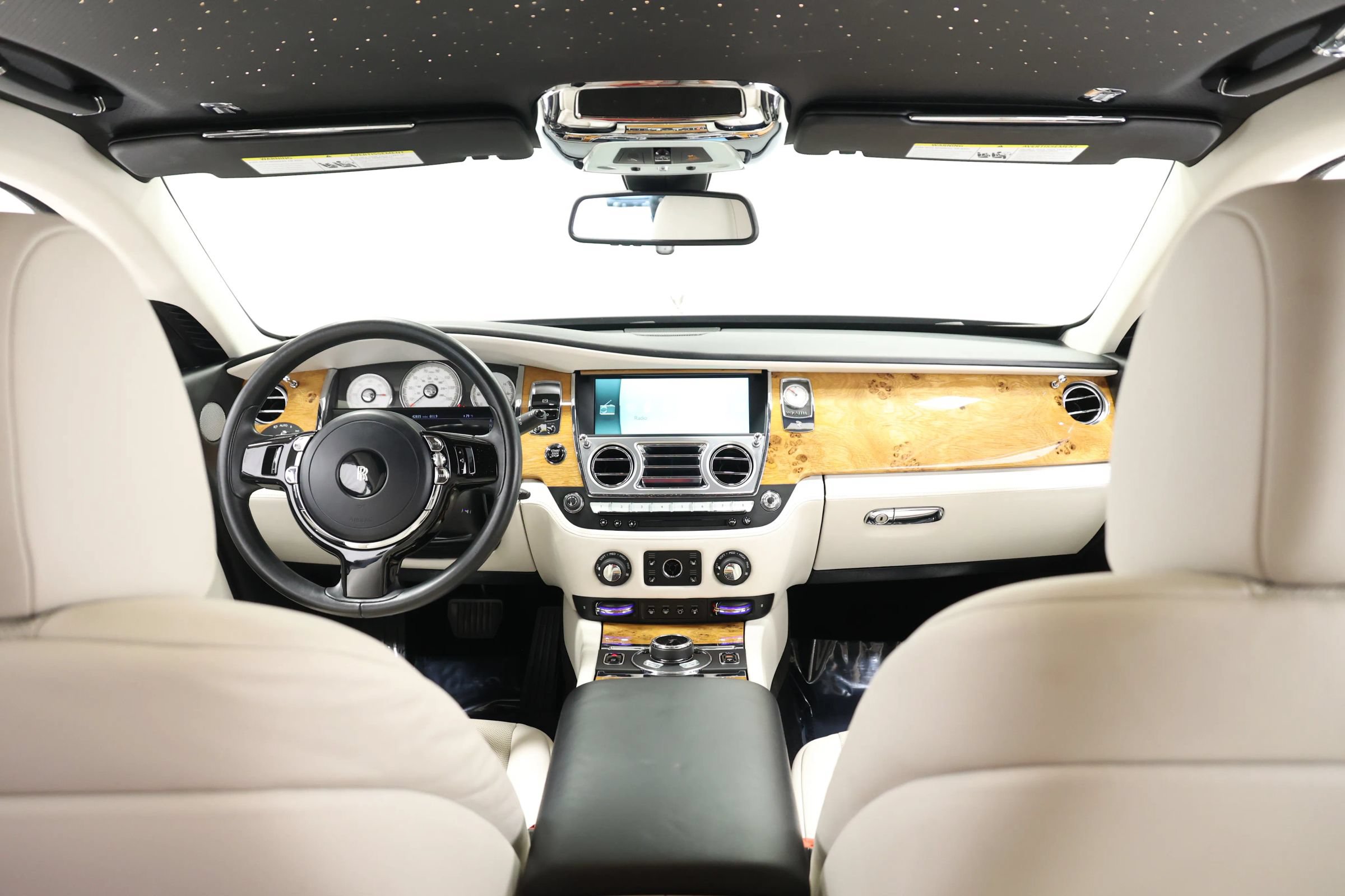 Used 2017 Rolls-Royce Wraith RWD image 30