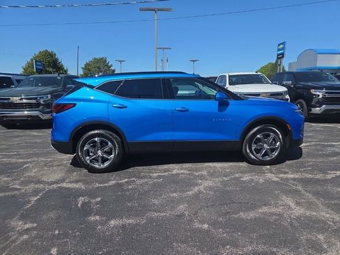 New 2026 Chevrolet Blazer LT w/ Convenience Package FWD image 9