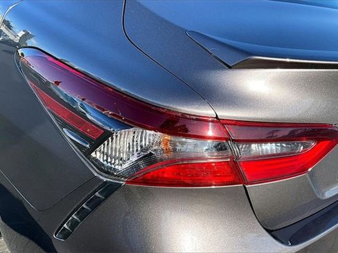 Used 2022 Toyota Camry SE image 22