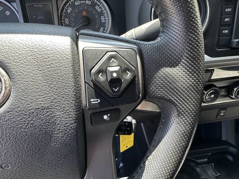 Used 2017 Toyota Tacoma SR5 w/ Tow Package AWD/4WD image 13