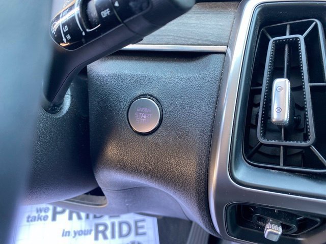 Used 2023 Kia Sorento EX w/ Panoramic Sunroof Package FWD image 17