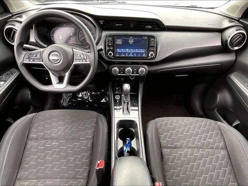Used 2023 Nissan Kicks SV image 20