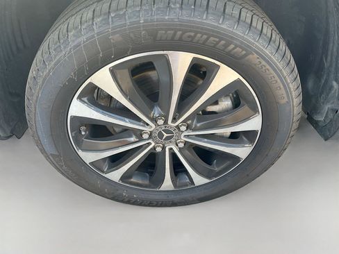 Used 2021 Mercedes-Benz GLE 350 4MATIC image 32