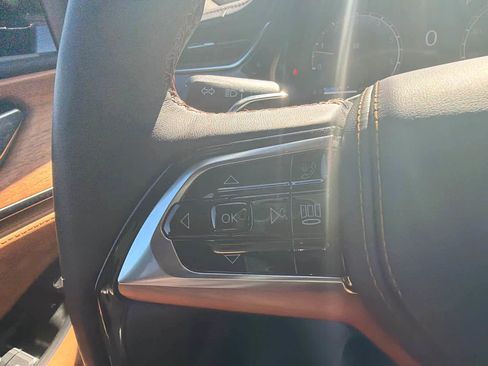 New 2025 Jeep Grand Cherokee L Summit AWD/4WD image 22