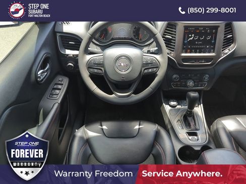Used 2022 Jeep Cherokee Trailhawk w/ Sound & Nav Group AWD/4WD image 14