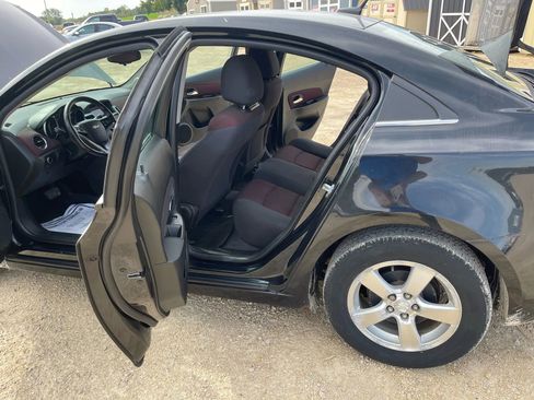 Used 2012 Chevrolet Cruze LT image 10