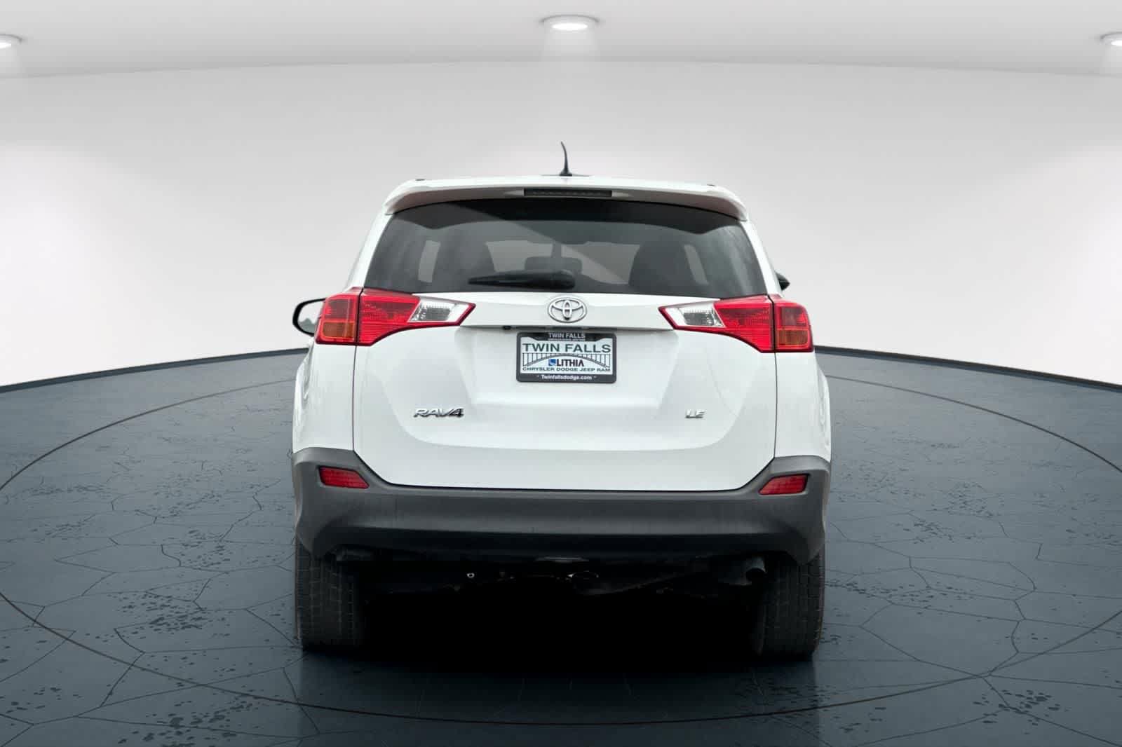 Used 2015 Toyota RAV4 LE FWD image 7