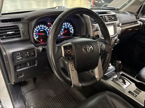 Used 2018 Toyota 4Runner Limited AWD/4WD image 9