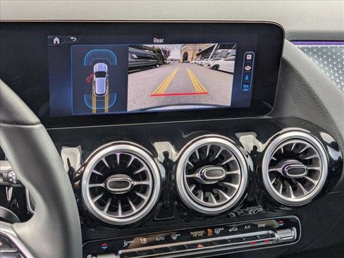 Certified 2025 Mercedes-Benz GLA 250 4MATIC image 11