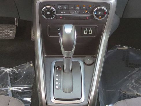 Certified 2019 Ford EcoSport SE w/ SE Convenience Package FWD image 18