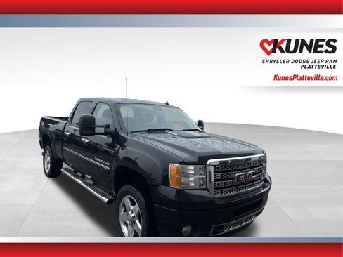 Used 2014 GMC Sierra 2500 Denali w/ Suspension Package, Off-Road AWD/4WD image 1