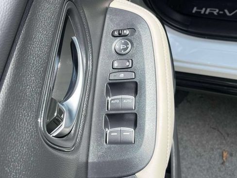 Used 2027 Honda HR-V EX-L image 26