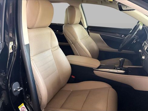 Used 2016 Lexus GS 350 w/ Luxury Package RWD image 8