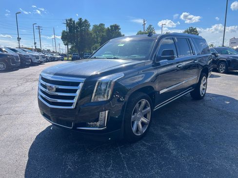 Used 2015 Cadillac Escalade ESV Premium AWD/4WD image 4