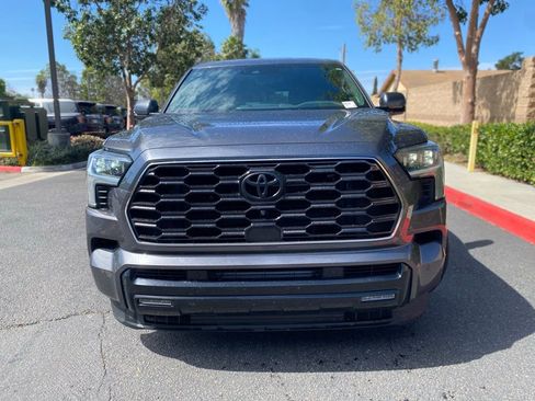 Used 2024 Toyota Sequoia Platinum image 3