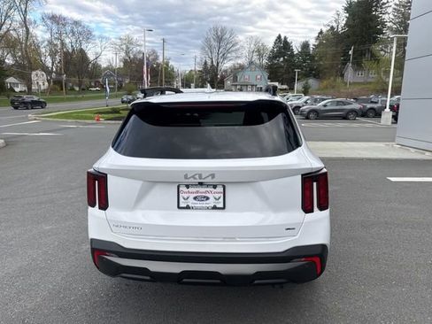 Used 2024 Kia Sorento X-Line EX AWD/4WD image 7