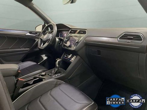 Used 2024 Volkswagen Tiguan SEL R-Line image 22