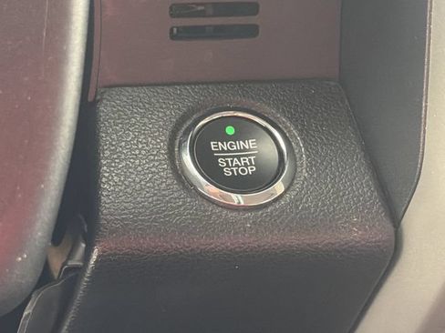Used 2019 Ford F150 Lariat w/ Equipment Group 502A Luxury AWD/4WD image 10