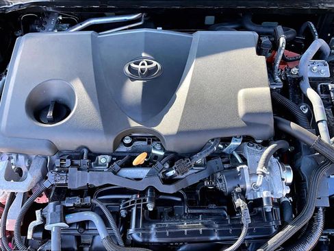 Used 2025 Toyota Camry XLE w/ Premium Package image 33