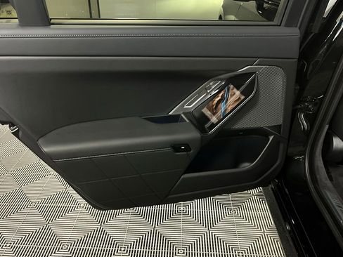 Used 2025 BMW 740i RWD image 27