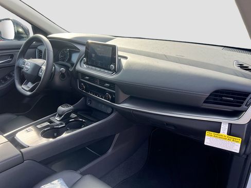 New 2026 Nissan Rogue SV image 31