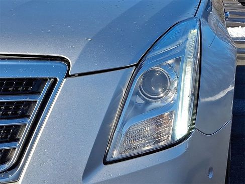 Used 2015 Cadillac XTS Luxury w/ Driver Awareness Package image 10